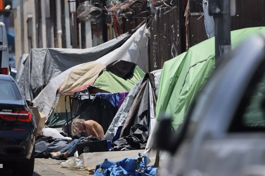Homelessness declined last year in Hollywood and Venice, but not Skid Row, new Rand study finds
