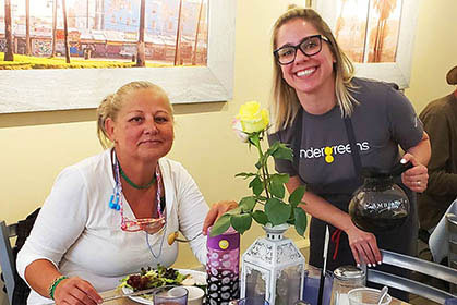 Bread & Roses Café