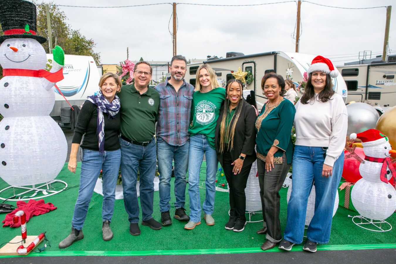 Jimmy Kimmel, Molly McNearney and Jimmy Kimmel Live! Turn St. Joseph Center’s Transitional Housing into a Winter Wonderland